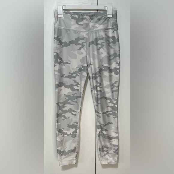 Avia Women Small (4-6) Gray White Camo Print Soft Stretch Athletic Leggings - Picture 1 of 10
